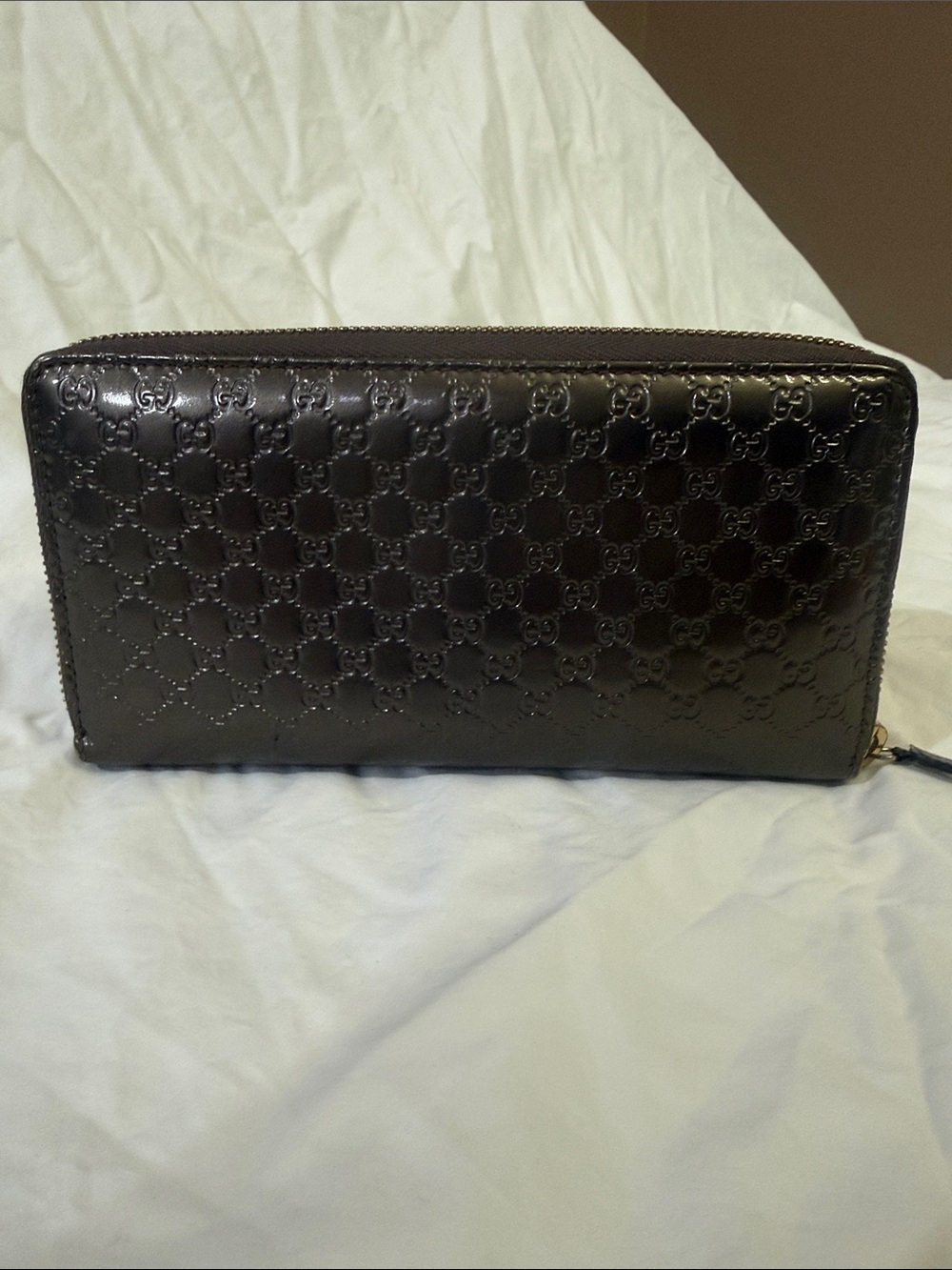 Authentic Gucci Guccissimo Patent Bronze Long Wallet with Gold Hearts - Picture 2 of 11